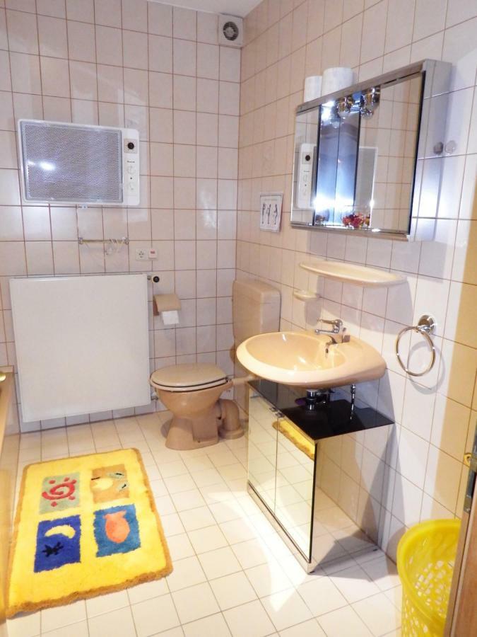 Nette Ferienwohnung Mit Eigenem Eingang Und Sonnenterrasse Idstein Esterno foto
