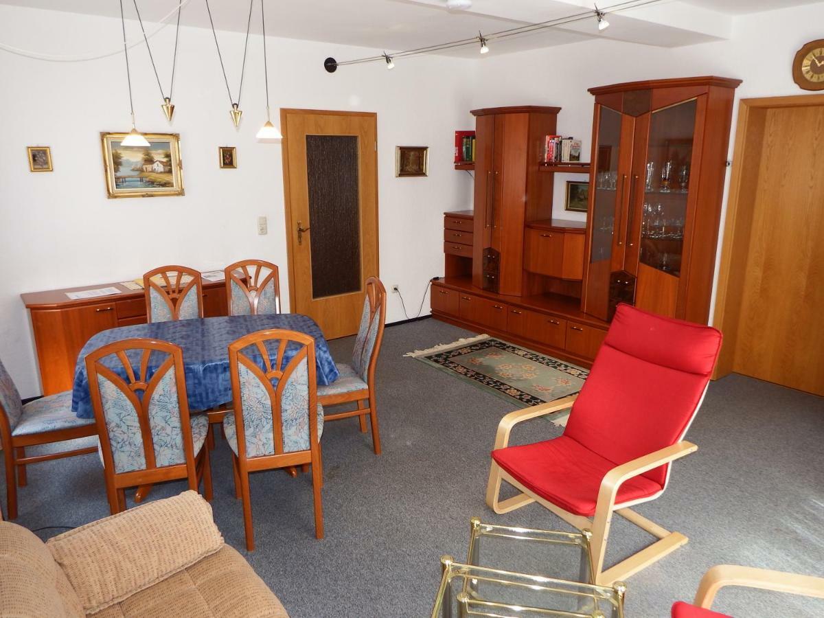 Nette Ferienwohnung Mit Eigenem Eingang Und Sonnenterrasse Idstein Esterno foto