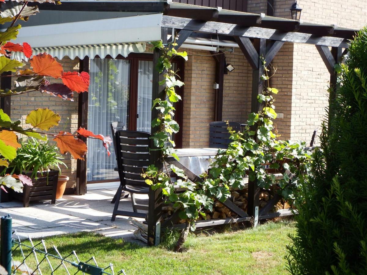 Nette Ferienwohnung Mit Eigenem Eingang Und Sonnenterrasse Idstein Esterno foto