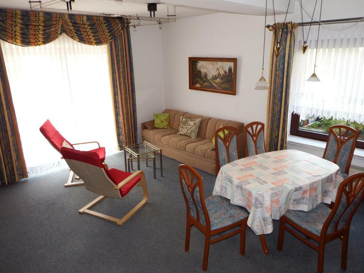 Nette Ferienwohnung Mit Eigenem Eingang Und Sonnenterrasse Idstein Esterno foto